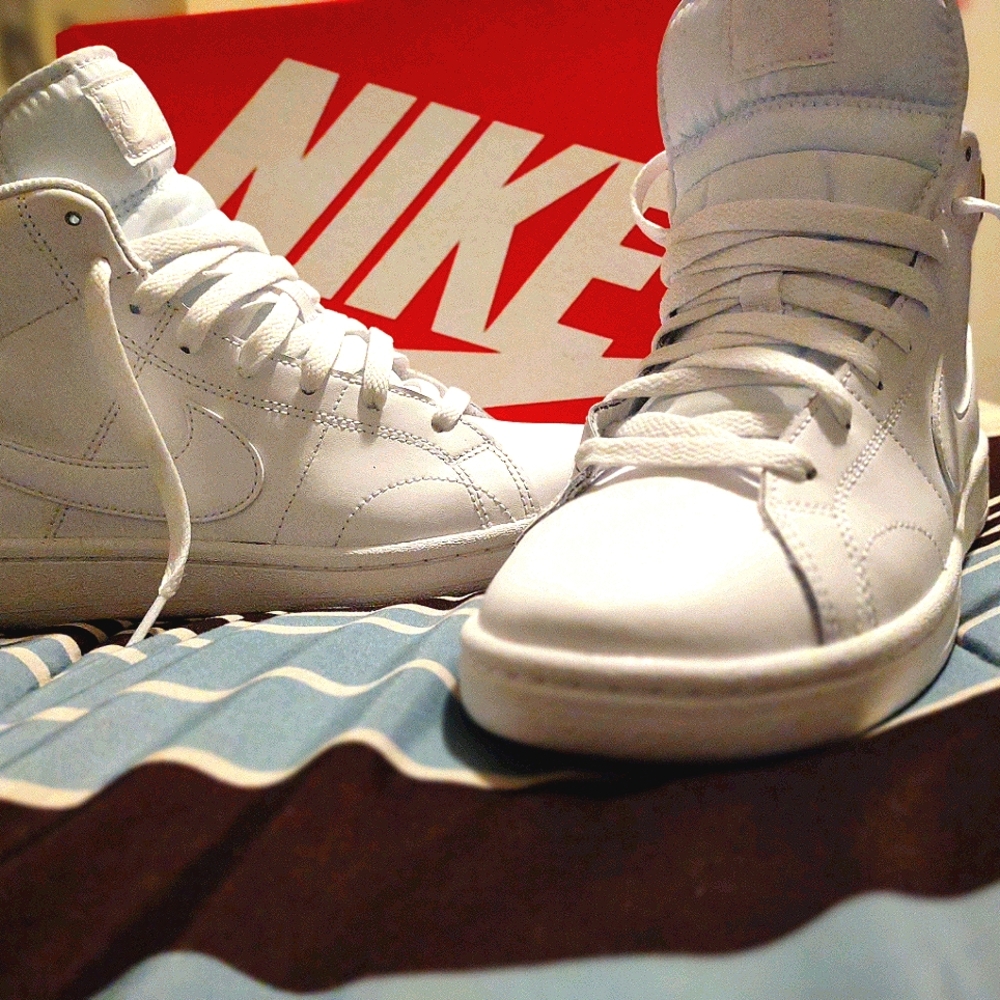 Nike Court Royale 2 Mid